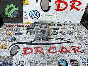 RENAULT MEGANE 4 SAĞ ARKA TAMPON BRAKETİ ORJİNAL 850463728R