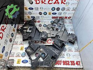 RENAULT MEGANE 4 SAĞ ÖN TAMPON BRAKETİ ORJİNAL ÇIKMA 960161766R