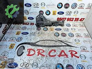 RENAULT TRAFİC SAĞ ÖN TAMPON BRAKETİ ORJİNAL ÇIKMA 622204446R 4.