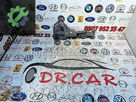 Renault Trafic Tampon Braketi çıkma parça