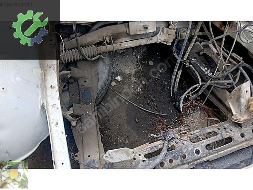 Renault R9 Radyatör Traversi çıkma parça