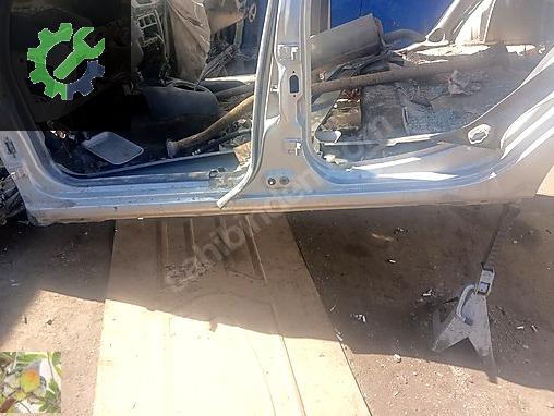 Renault Clio Marşpiyel Sacı çıkma parça