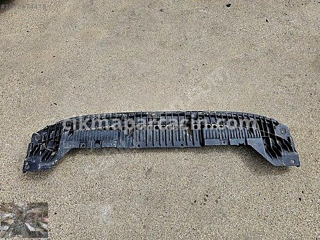 Toyota Auris Ön Tampon çıkma parça