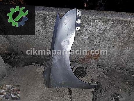 Toyota Avensis Çamurluk (Ön) çıkma parça