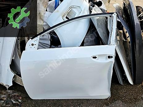 Toyota Corolla Kapı (Ön Sol) çıkma parça
