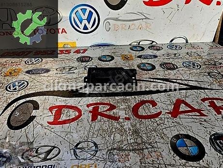 Toyota Corolla Kalorifer Izgarası çıkma parça