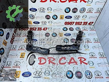 Toyota Corolla Tampon Braketi çıkma parça