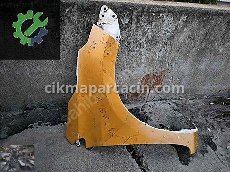 Toyota Corolla Çamurluk (Ön) çıkma parça