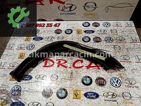 Toyota Hilux Sağ Ön Far çıkma parça