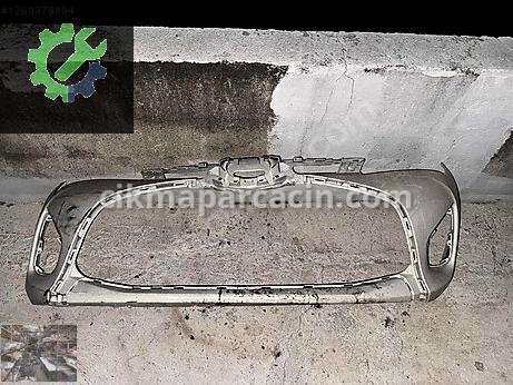 Toyota Yaris Ön Tampon çıkma parça