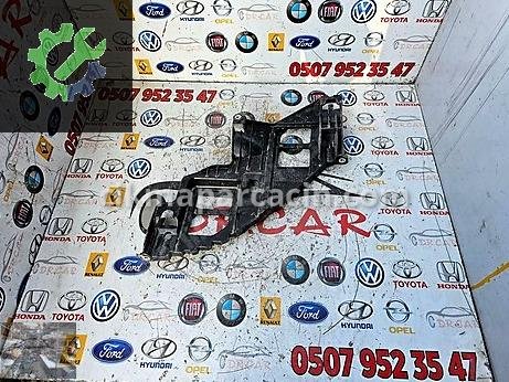 Volkswagen Golf Far Braketi çıkma parça