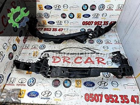 Volkswagen Golf Far Braketi çıkma parça