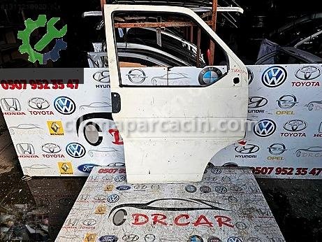 Volkswagen Transporter Kapı (Ön Sağ) çıkma parça