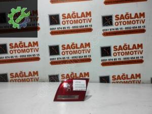 AUDİ A3 04-08 ÇIKMA SAĞ BAGAJ STOP OEM; 8P4945094