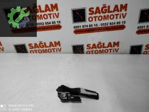 AUDİ A3 13-16 ÇIKMA SAĞ ÖN YAN KAPUT MENTEŞESİ 8P082302B