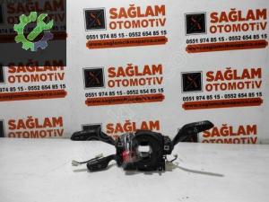AUDİ A3 13-19 SİLECEK,SİNYAL KOLU,AİRBAG SARGISI 8V0953521HB