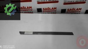 AUDİ A3 ÇIKMA SAĞ ARKA KAPI ÇİTASI OEM; 8P4853964