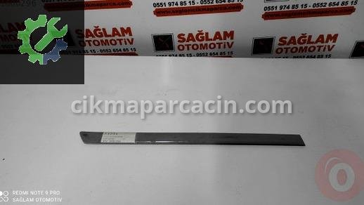 Audi A3 Kapı Bandı & Çıtası çıkma parça