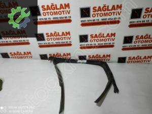 AUDİ A3 ÇIKMA SOL ARKA KAPI CAM ÇERÇEVESİ OEM; 8V4839439B