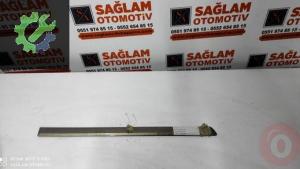 AUDİ A4 01-05 ÇIKMA SAĞ ARKA KAPI ÇİTASI OEM; 8E0853964