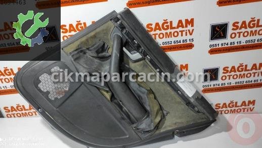 Audi A4 Kapı Döşemesi çıkma parça