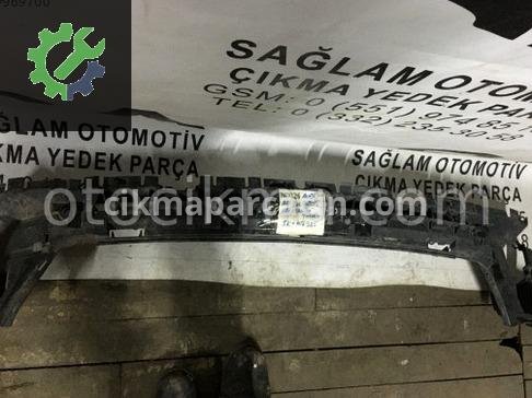 Audi A4 Tampon Braketi çıkma parça