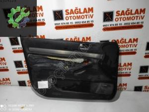 AUDİ A4 B5-S4 ÇIKMA SOL ÖN KAPI DÖŞEMESİ OEM; 8D0867105