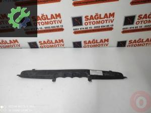 AUDİ Q5 2011 ÇIKMA ÖN IZGARA TUTUCU OEM; 8R0853692