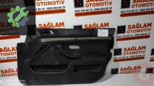 BMW E-39 5.30-5.40 ÇIKMA SAĞ ÖN KAPI DÖŞEMESİ OEM; 8212806