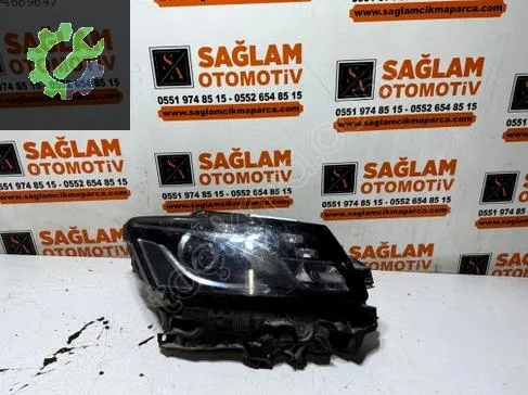 Audi Q5 Sağ Ön Far 8R0941004 çıkma parça