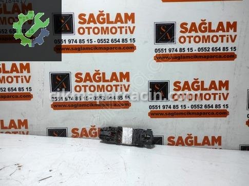 Audi A3 Kapı Menteşesi çıkma parça