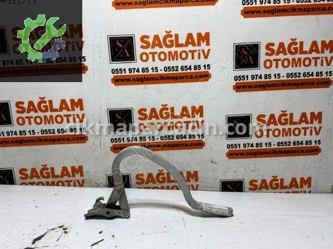 Hyundai Accent Bagaj Menteşesi çıkma parça