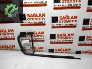 ÇIKMA HYUNDAİ İ20 08-14 SAĞ ARKA KELEBEK CAMI