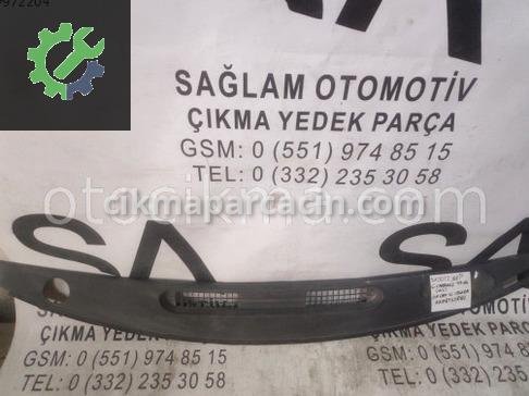 Jeep Grand Cherokee Ön Cam Izgarası çıkma parça