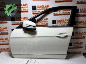 ÇIKMA MERCEDES C180 SOL ÖN KAPI ORİJİNAL TEMİZ