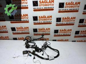 ÇIKMA MERCEDES W210 MOTOR TESİSATI OEM A2105409005