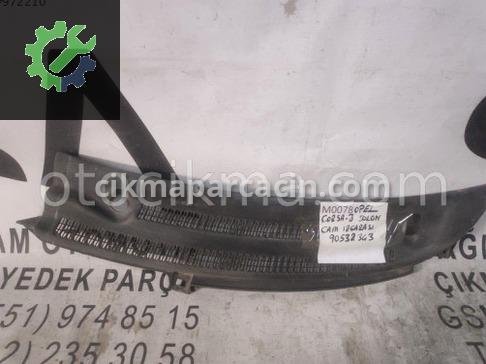 Opel Corsa Ön Cam Izgarası çıkma parça