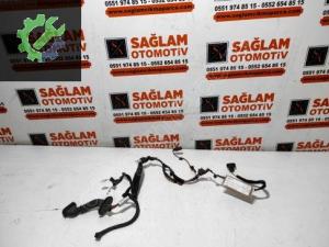 ÇIKMA OPEL-RENAULT VİVARO-TRAFİC SAĞ ÖN KAPI TESİSATI 241245287R