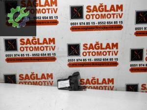 ÇIKMA RENAULT FLUENCE-MEGANE SOL FAR BRAKETİ OEM; 767170000106