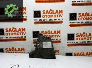 ÇIKMA RENAULT GRUP 1.5 DCİ EKSANTRİK KAPAĞI OEM 8200294738E