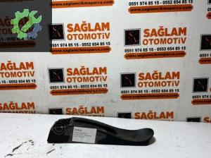 ÇIKMA RENAULT MEGANE-1 ORTA KONSOL ÇERÇEVESİ OEM 7700843247