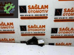 ÇIKMA RENAULT MEGANE-1 RADYATÖR ALT BAĞLANTI AYAĞI SAĞ 7700840129 OEM 7700840129