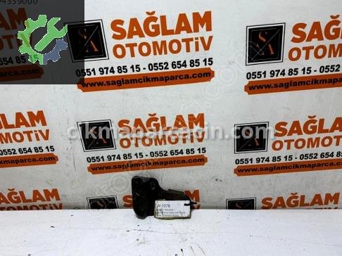 Renault Megane Radyatör Ayağı çıkma parça