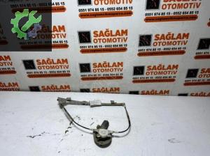 ÇIKMA RENAULT MEGANE-1 SAĞ ÖN CAM KRİKOSU VE MOTORU 130821721 OEM 130821721
