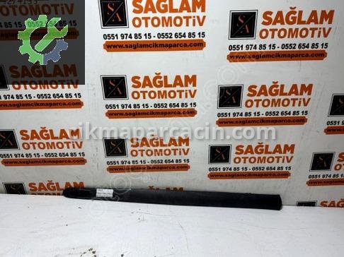 Renault Megane Kapı Bandı & Çıtası çıkma parça