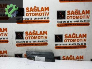 ÇIKMA RENAULT MEGANE-1 SAĞ ÖN KOLTUK YAN KAPLAMASI 7700829287 OEM 7700829287