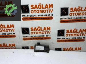 ÇIKMA RENAULT MEGANE-1 SİGORTA KUTUSU KAPAĞI OEM 77003297188