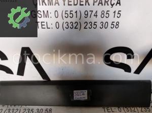 ÇIKMA RENAULT TRAFİC-2 SOL ARKA KAPI ÇİTASI OEM 8200036093