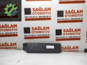 ÇIKMA SKODA FELİCİA SAĞ ÖN KAPI DÖŞEMESİ CEBİ