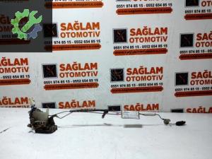 ÇIKMA TOYOTA COROLLA AE101 EFSANE KASA SOL ARKA KAPI KİLİDİ
